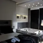 Crystal Skyline Neapolis شقة