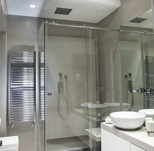 Crystal Skyline Neapolis